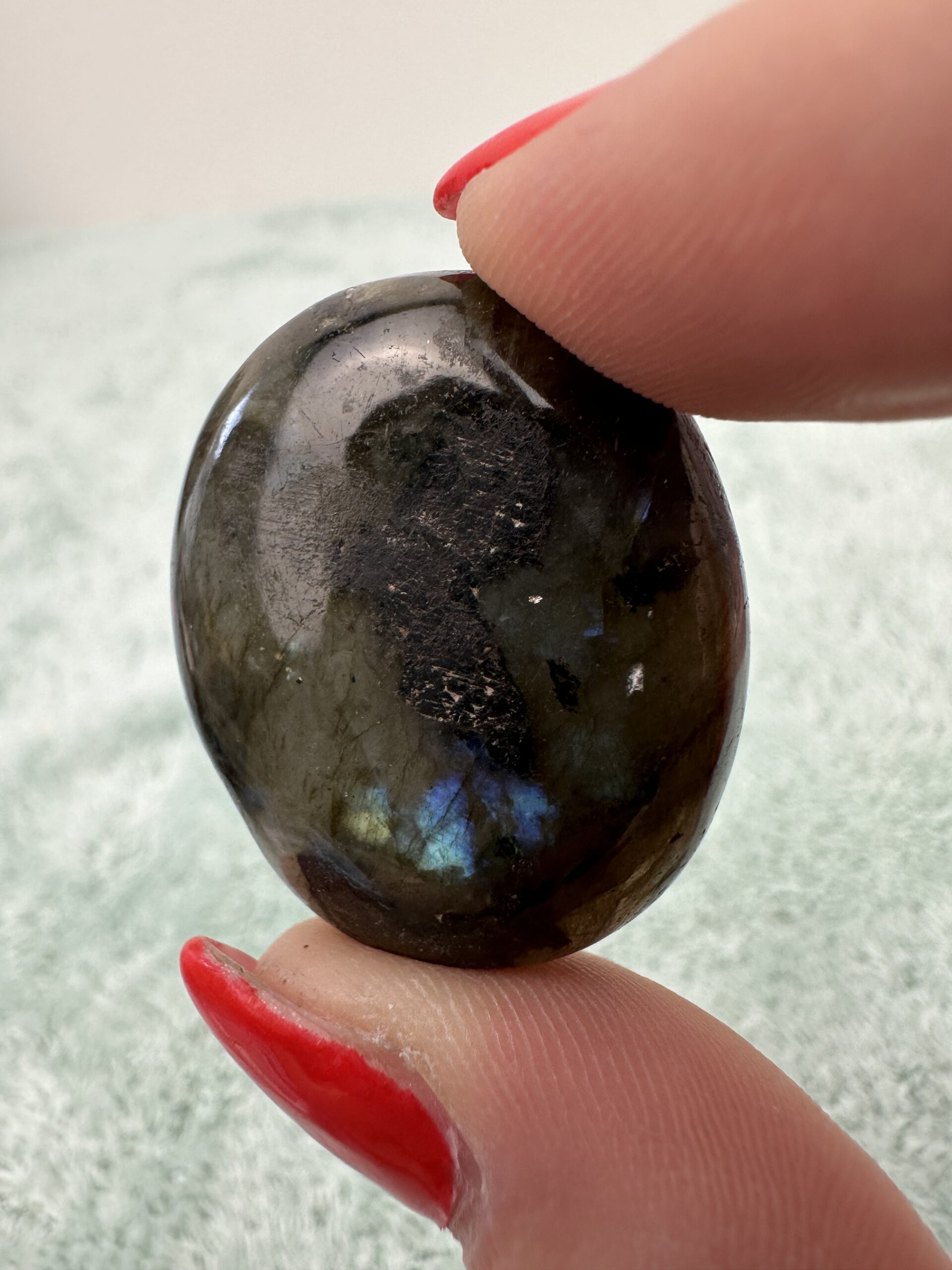 Labradorite Palmstone 1 - Image 2