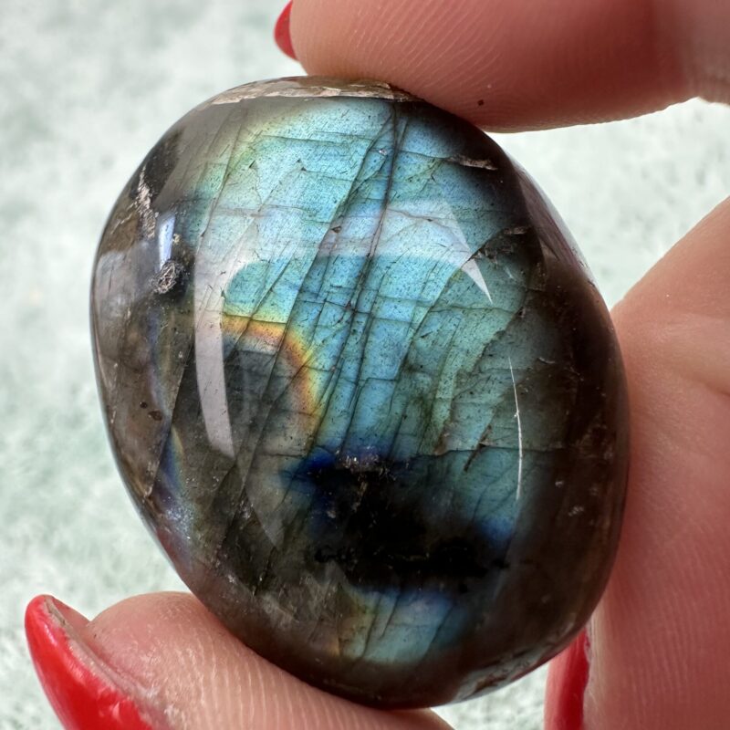 Labradorite Palmstone 3
