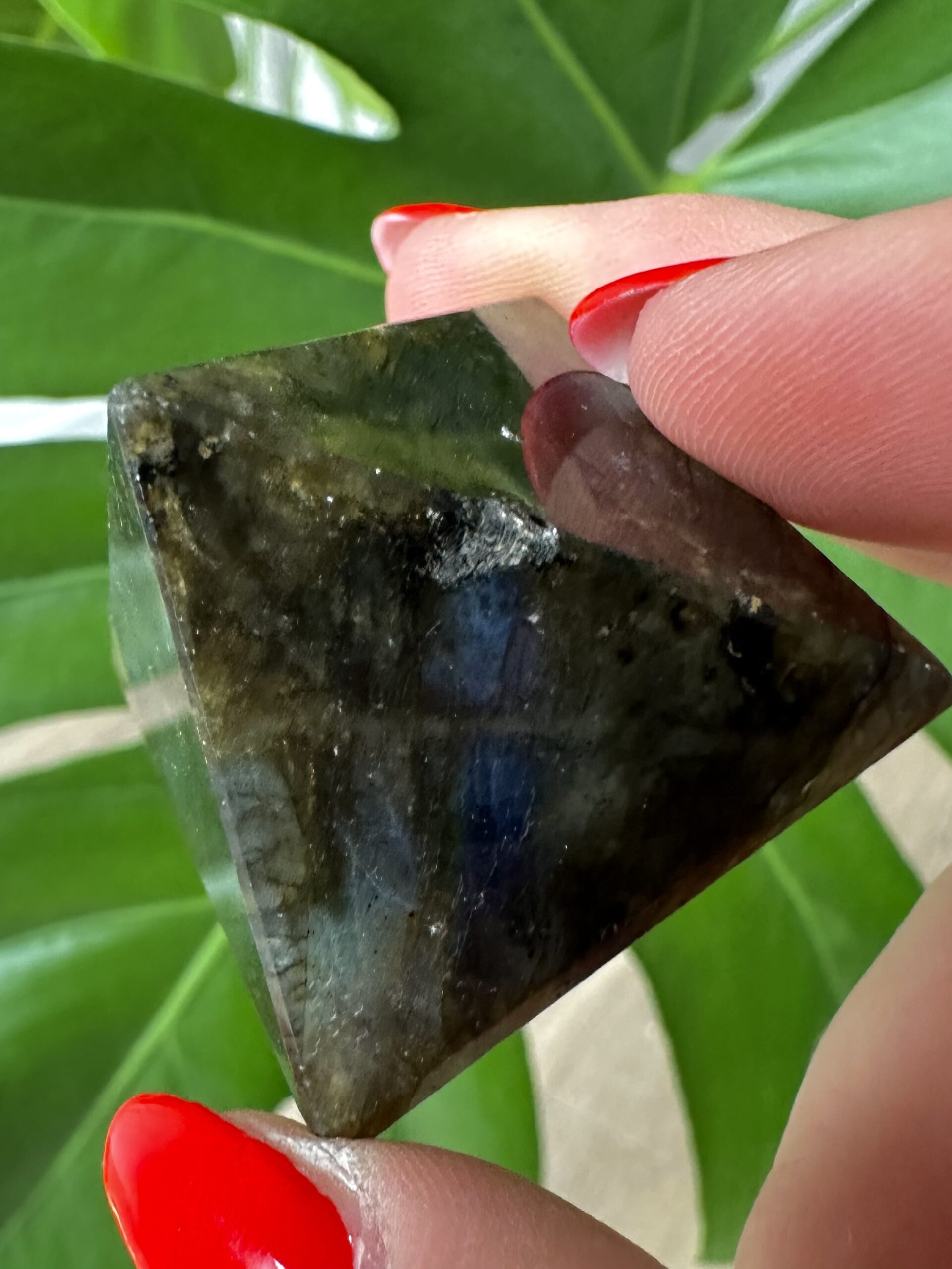 Labradorite Pyramid - Image 2