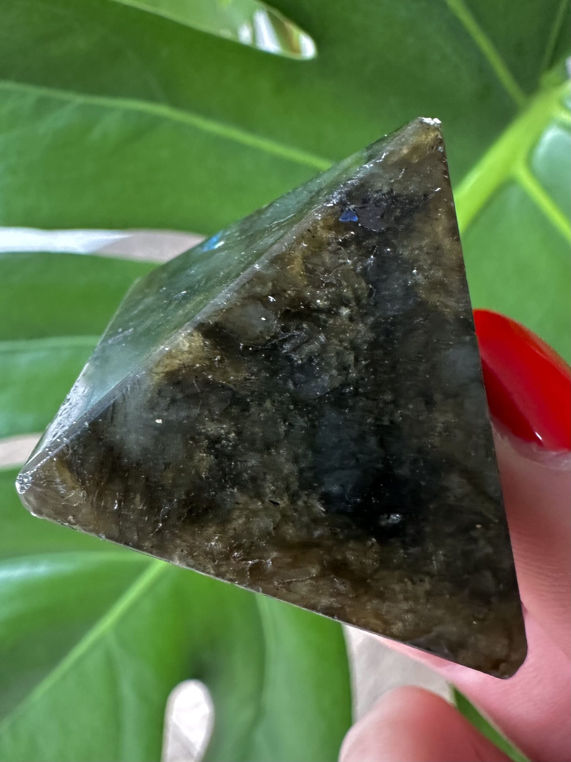 Labradorite Pyramid - Image 4
