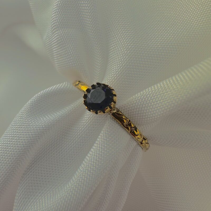 Iolite Ring - 18K