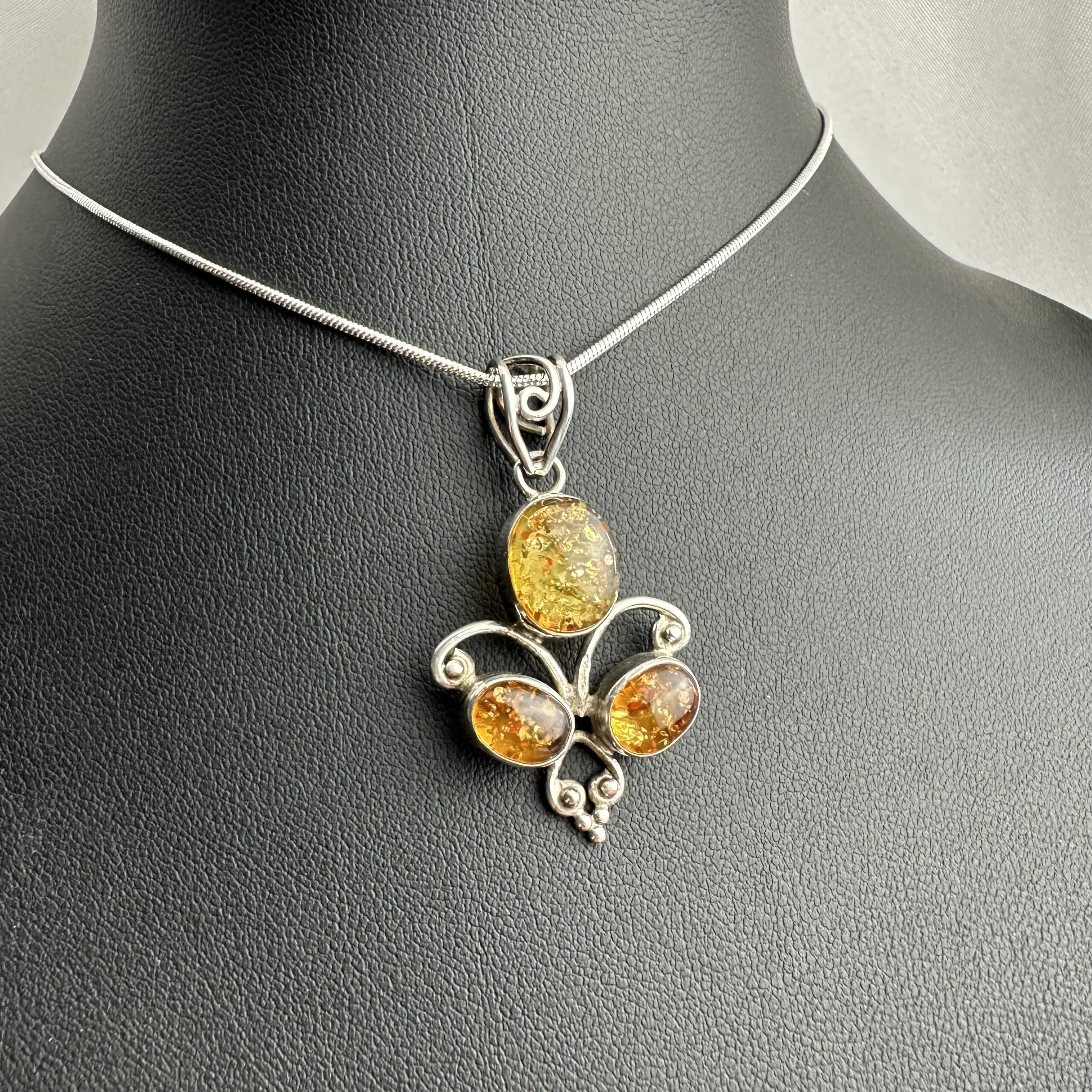 Amber Copal Necklace - Image 2