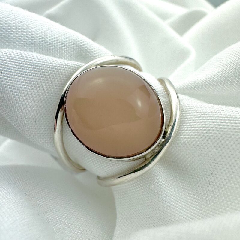 Fortuna Peach Moonstone Ring