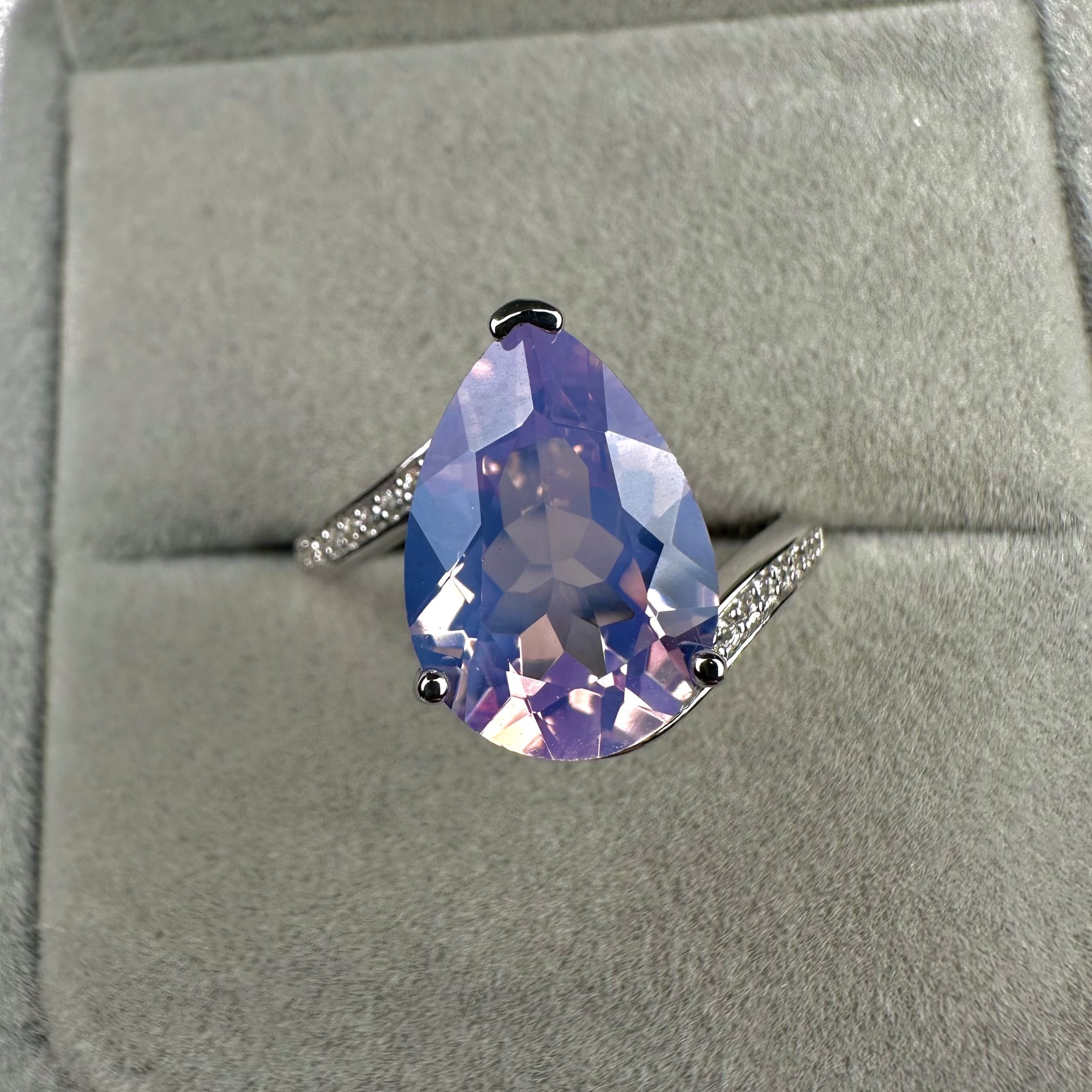 Luxe XL Lavender Moon Gem Ring