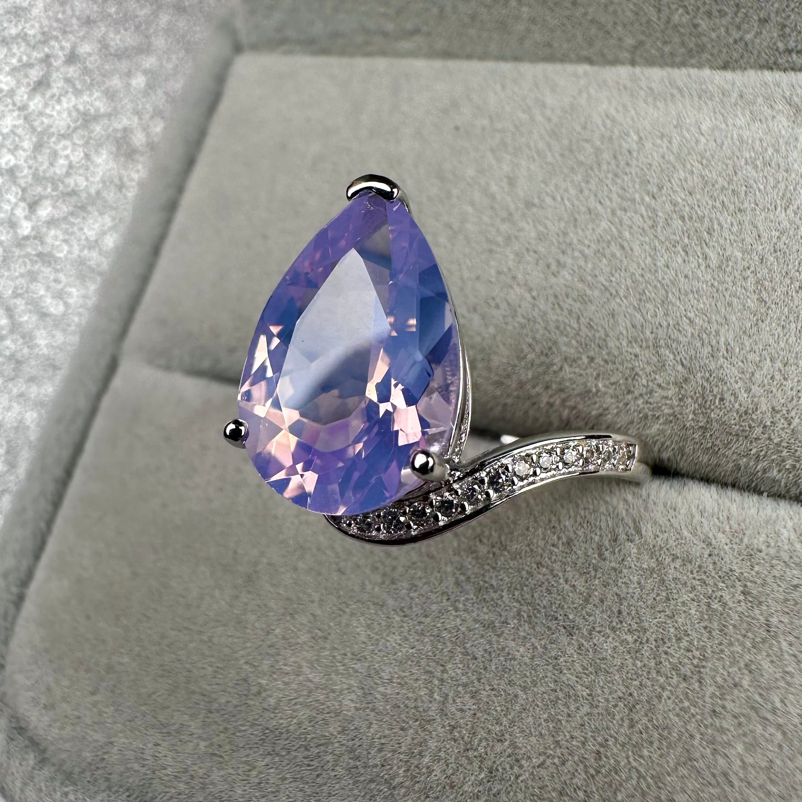 Luxe XL Lavender Moon Gem Ring - Image 3