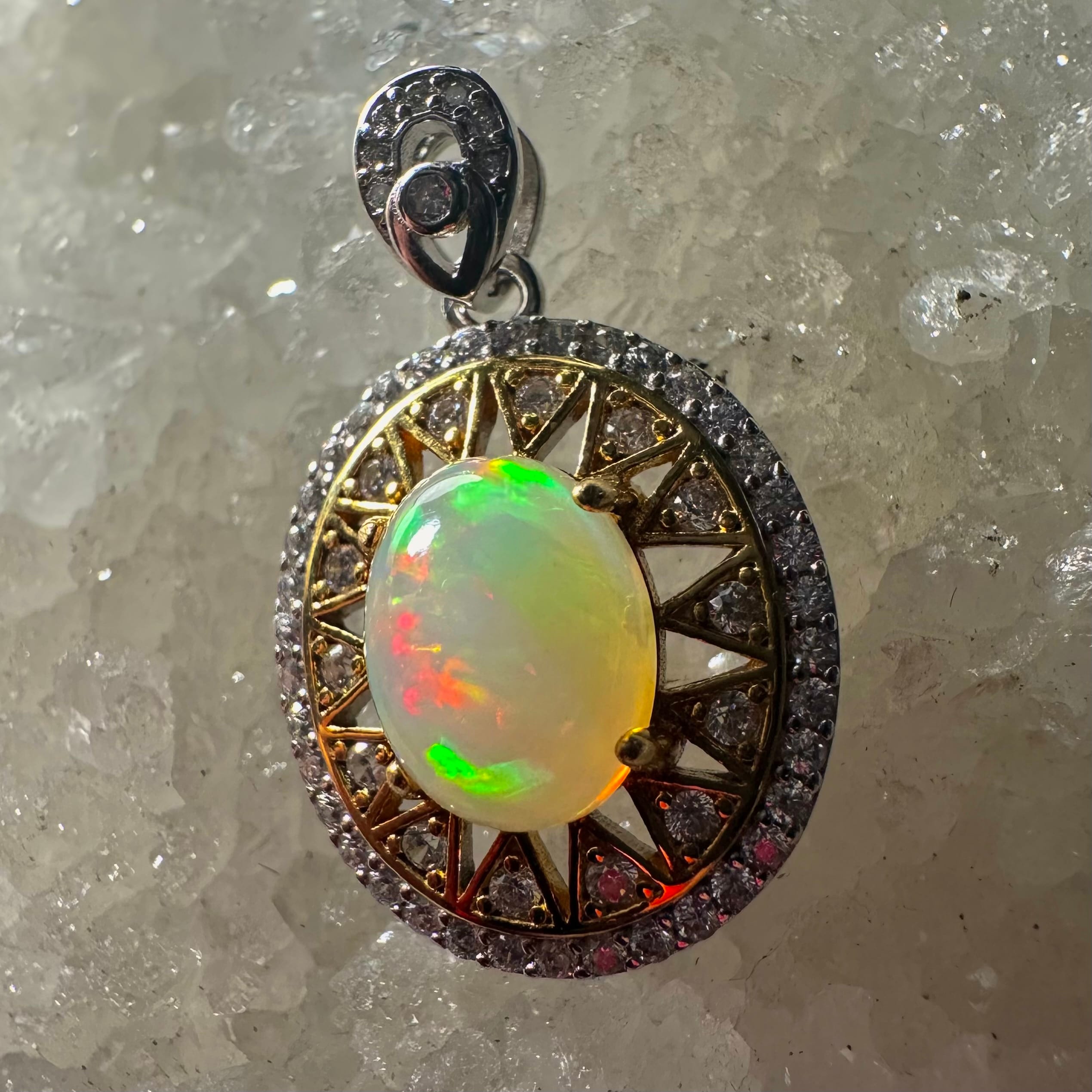 18K Solar Sunbeam Opal Pendant - Image 4