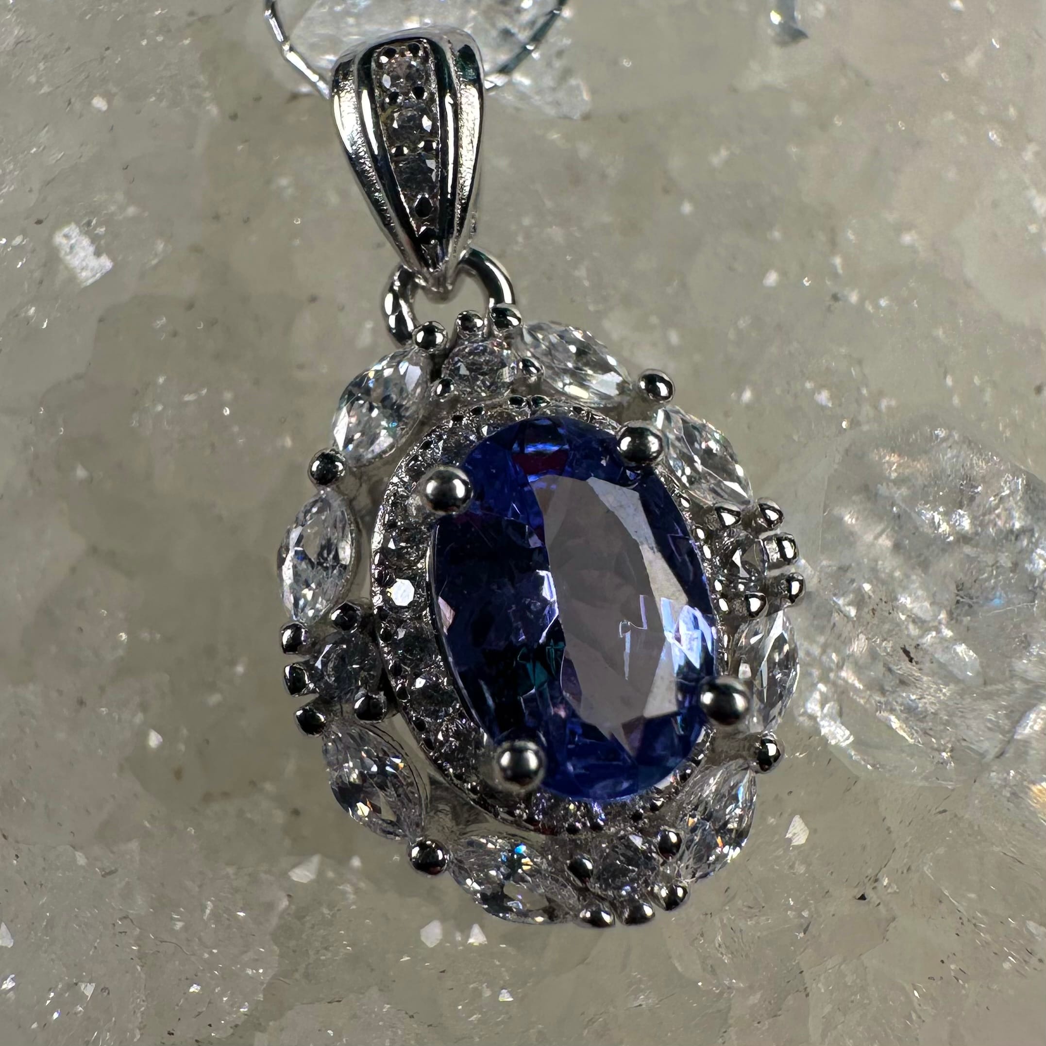 Luxe Royal Sapphire Pendant - Image 3