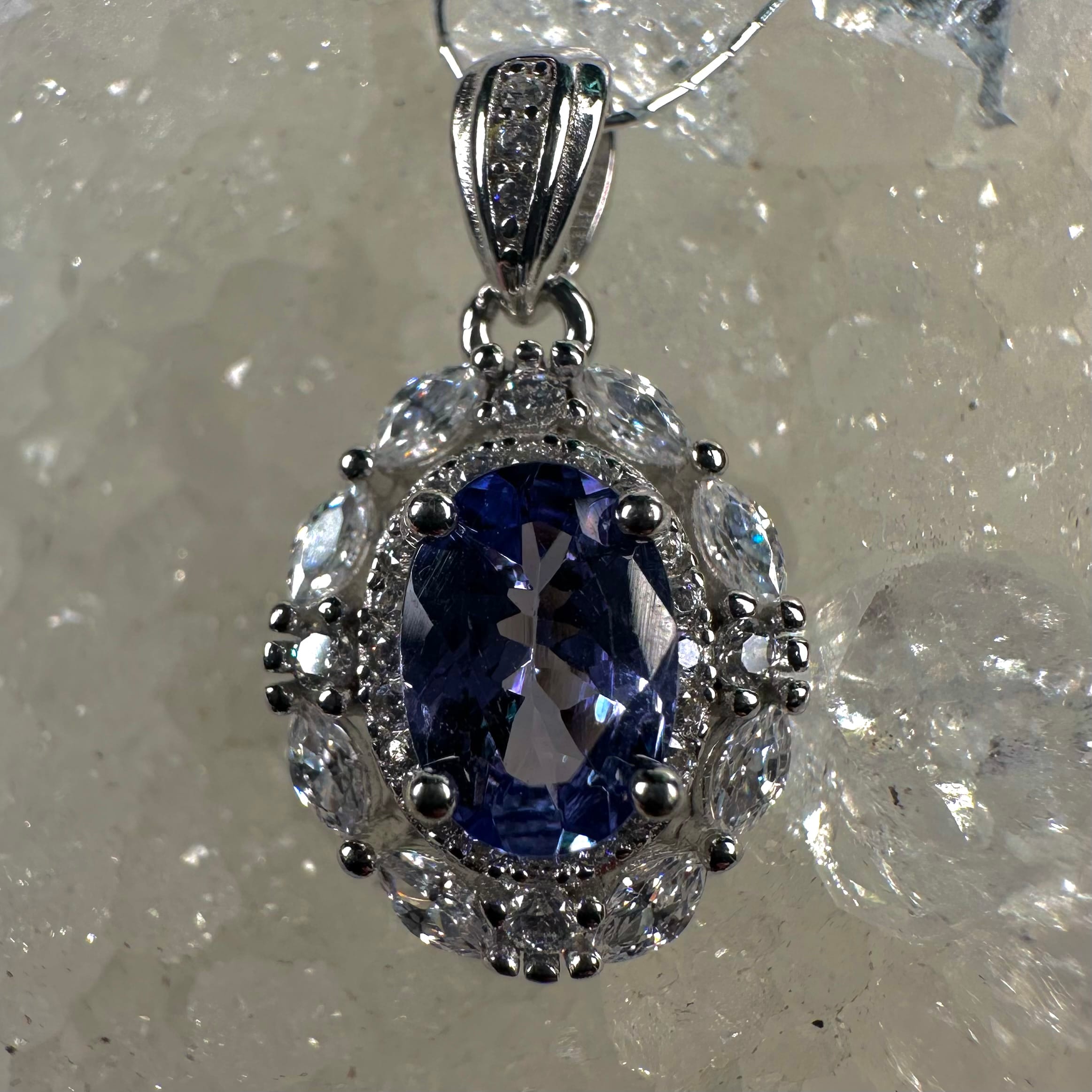 Luxe Royal Sapphire Pendant - Image 4
