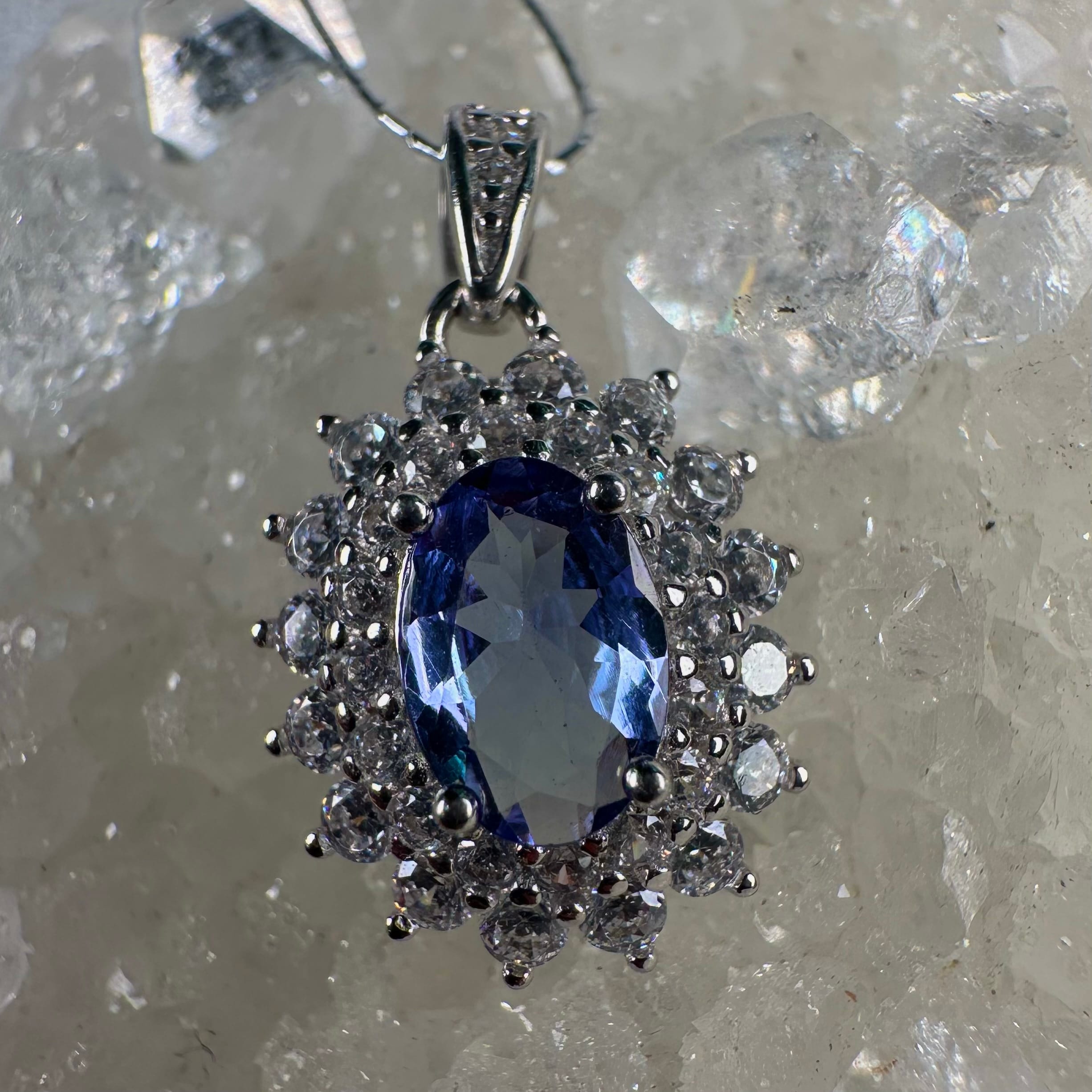 Luxe Daisy Sapphire Pendant - Image 2