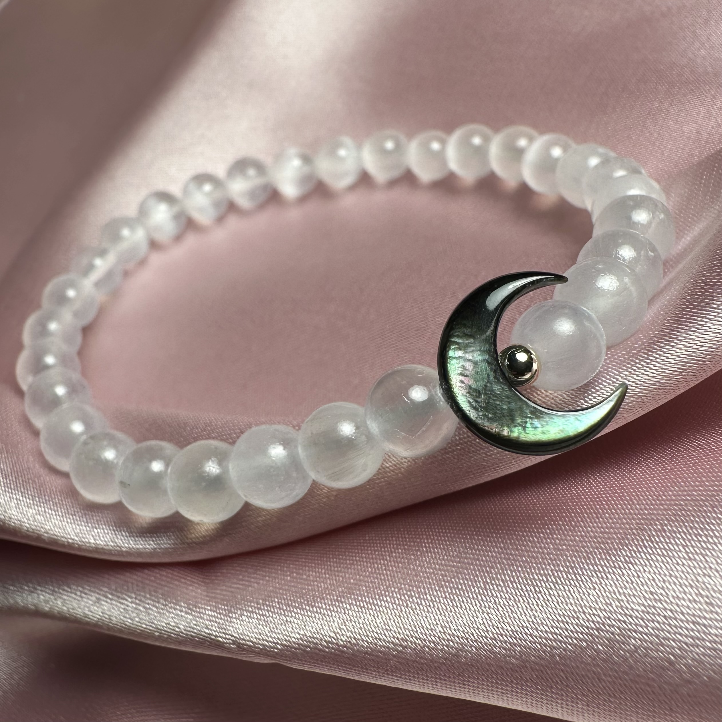 🤍 Reiki Charged Selenite Bracelet "Dark Moon" 🤍