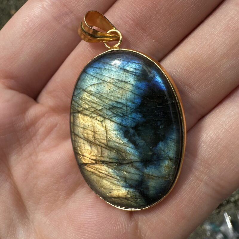 Labradorite Pendant Gold #9