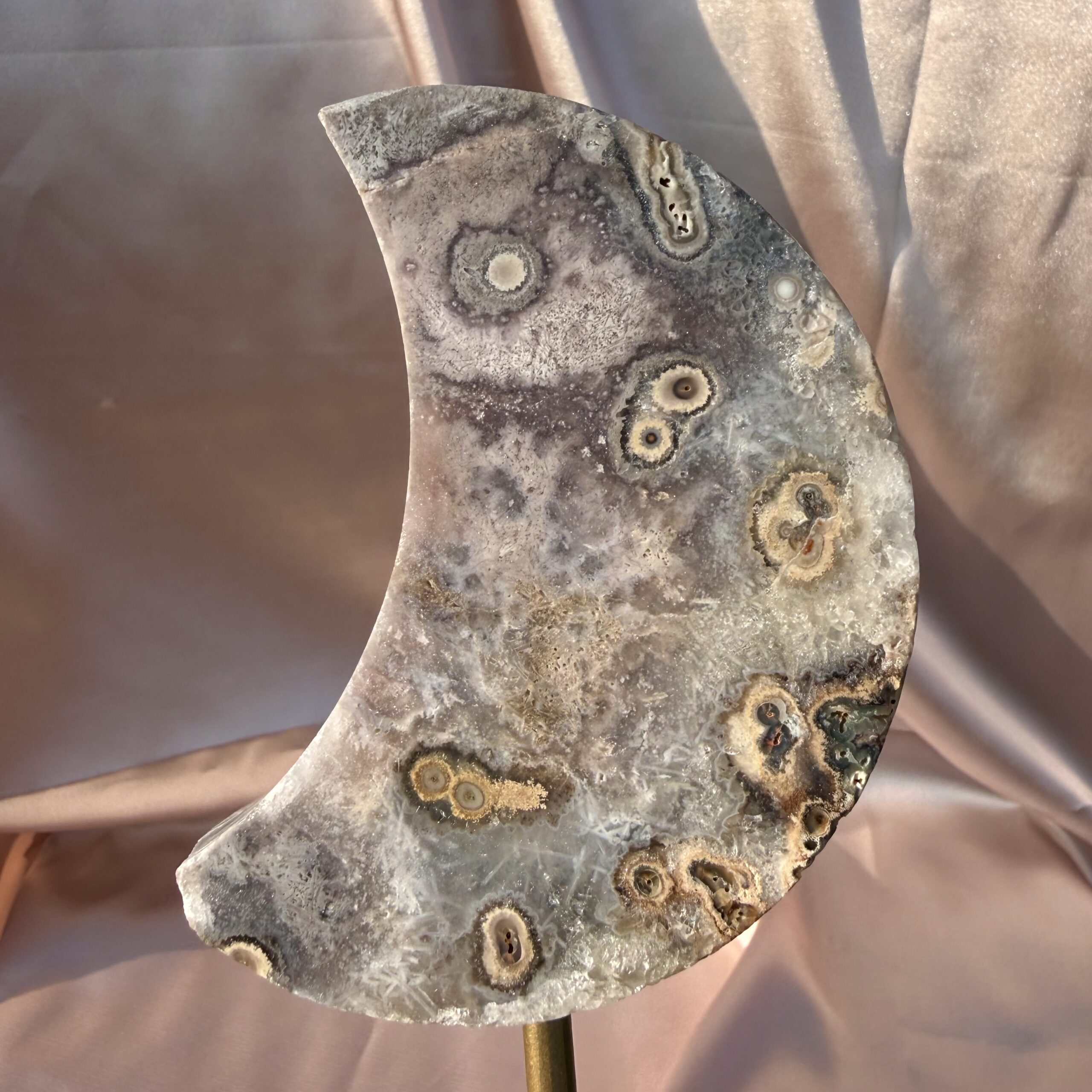 SPECIAL! Eye of protection Pink Amethyst Moon on stand