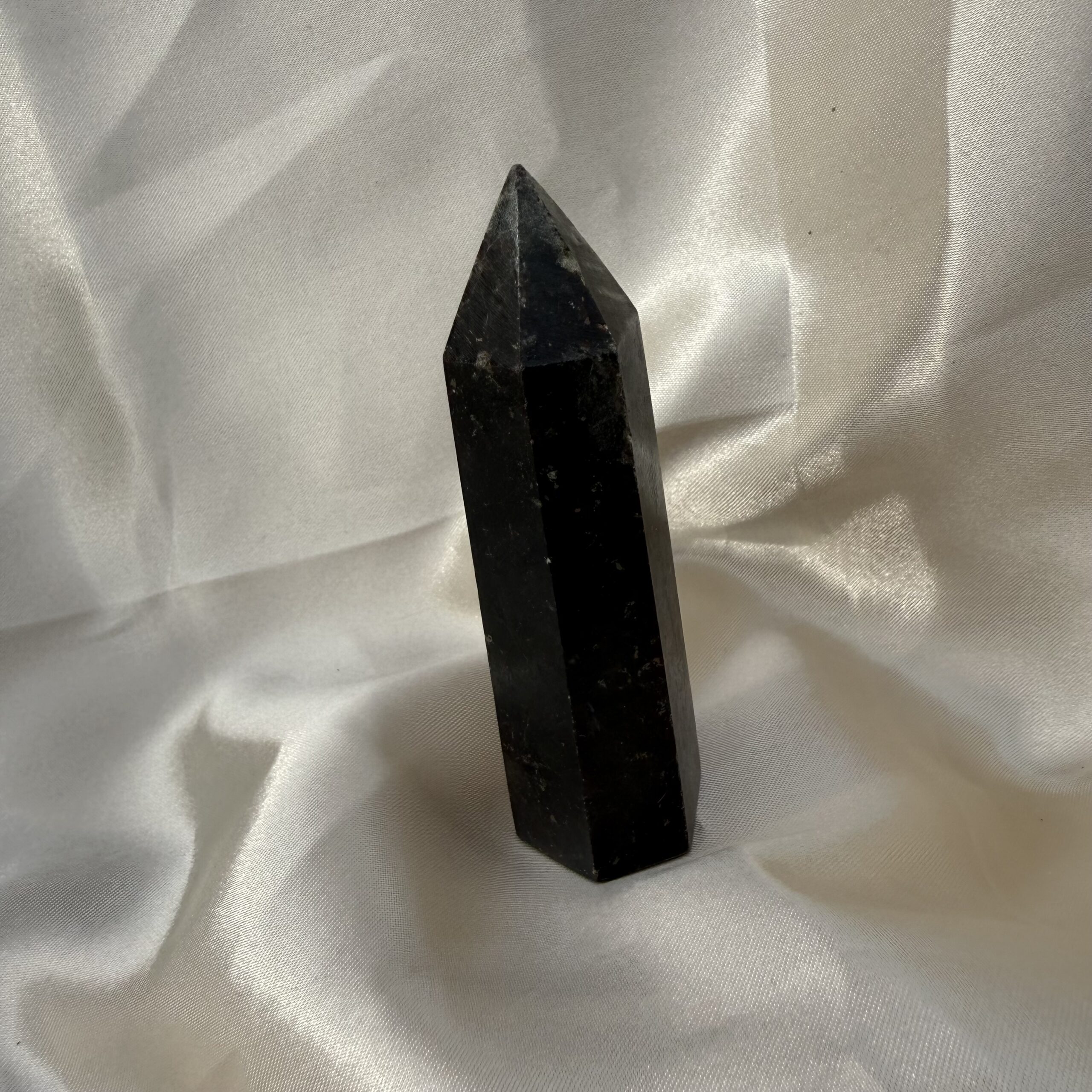 Arfvedsonite & Garnet Tower - Image 2