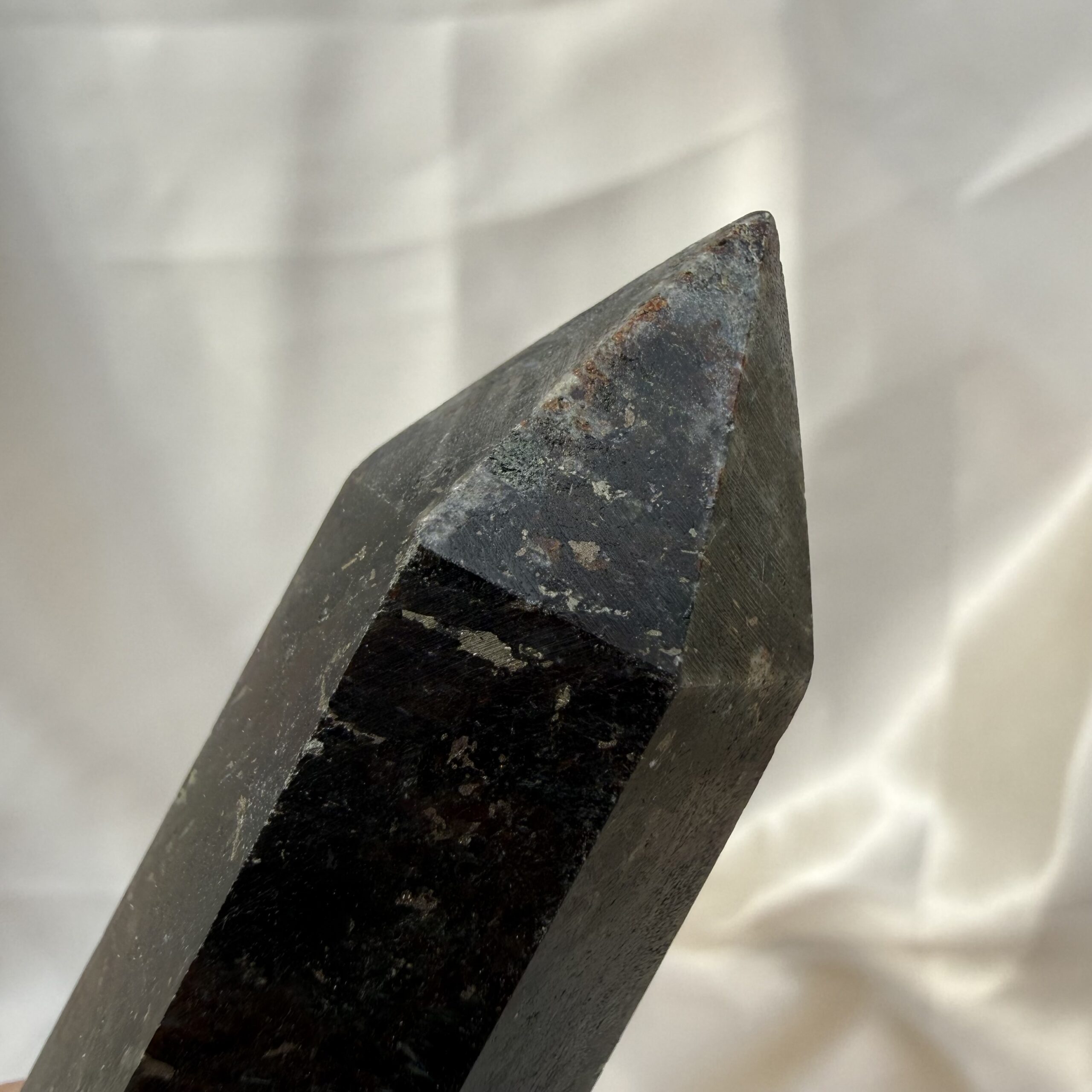 Arfvedsonite & Garnet Tower - Image 4