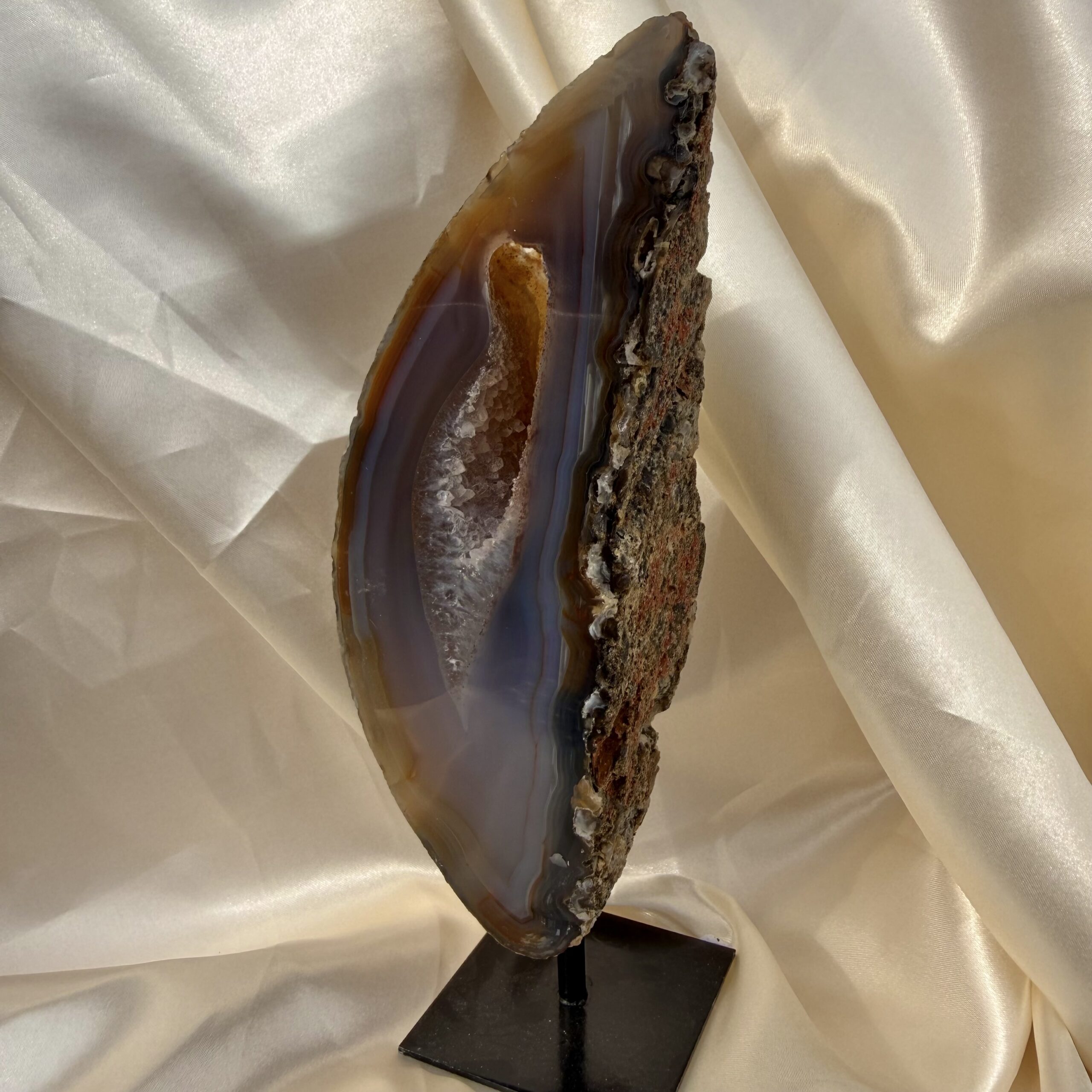 Druzy Agate on stand