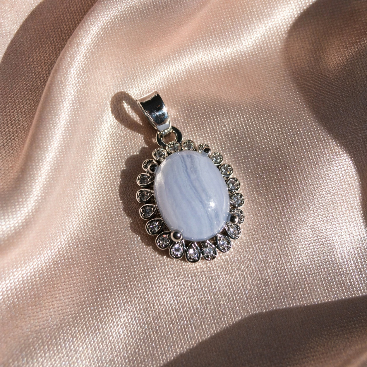 Blue Lace Agate Pendant – Calm & Communication