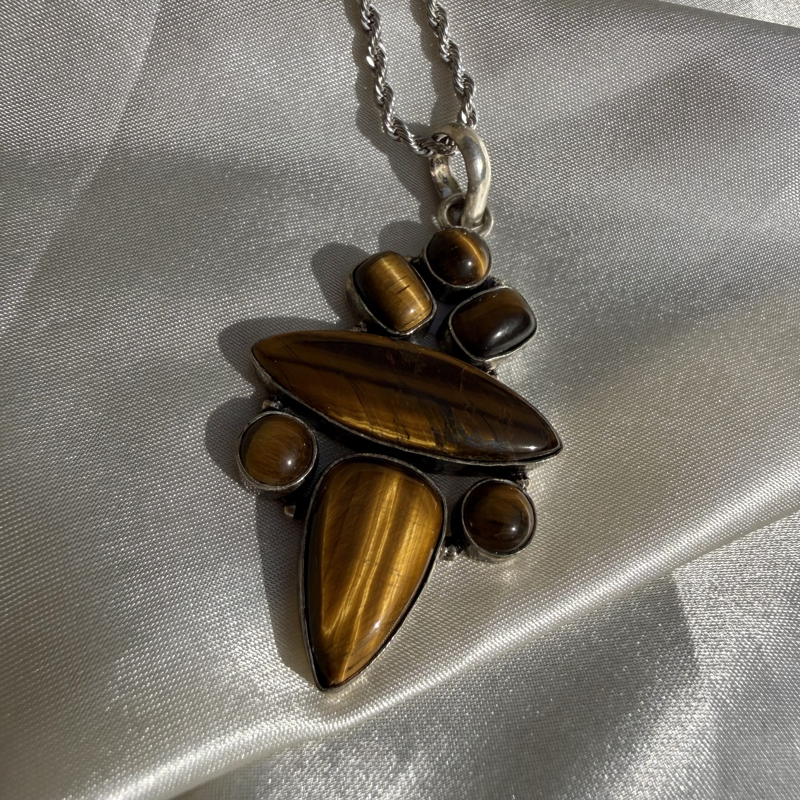 STATEMENT! Tigers Eye Necklace
