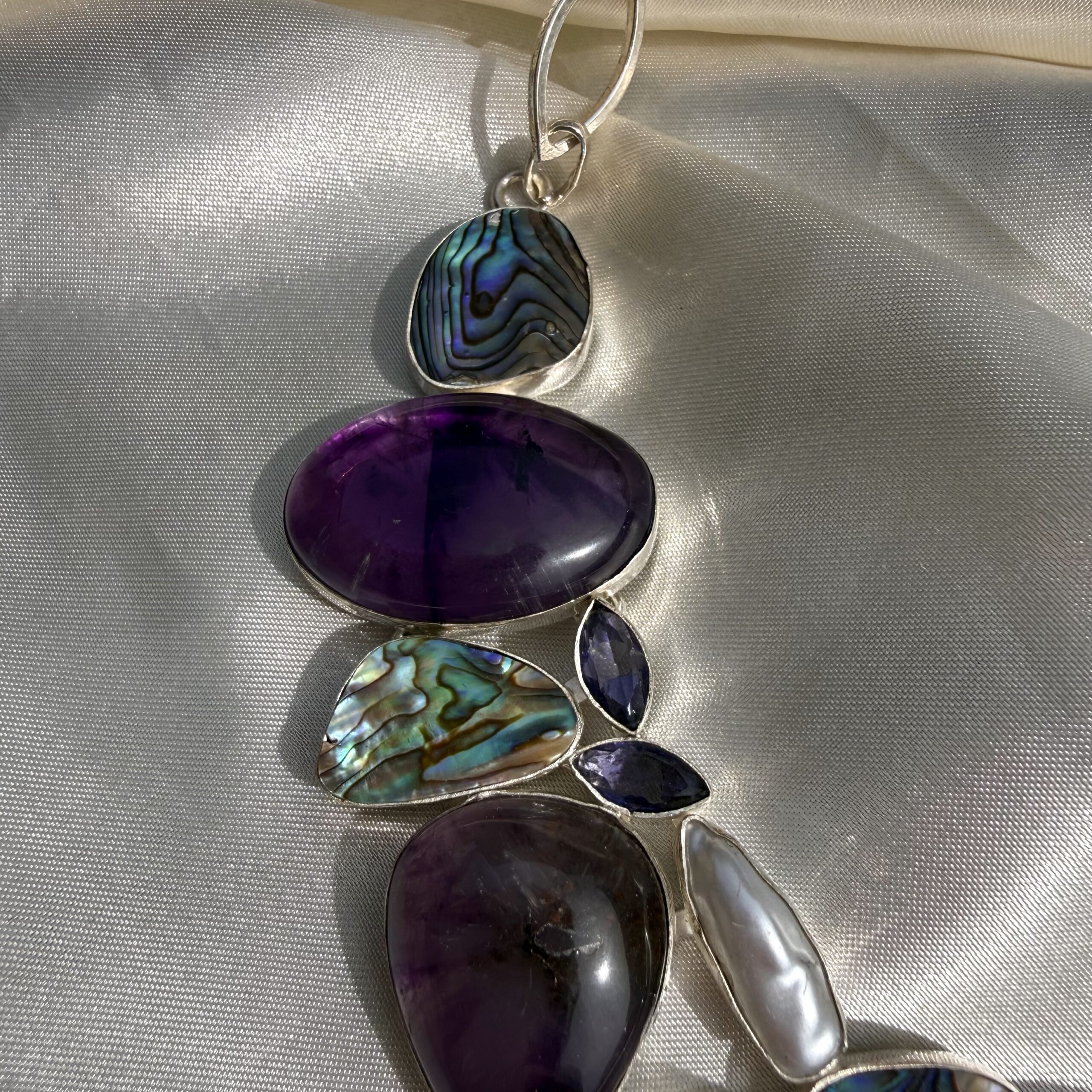 STATEMENT PIECE! Amethyst, Abalone Shell & Pearl Collier - Image 6