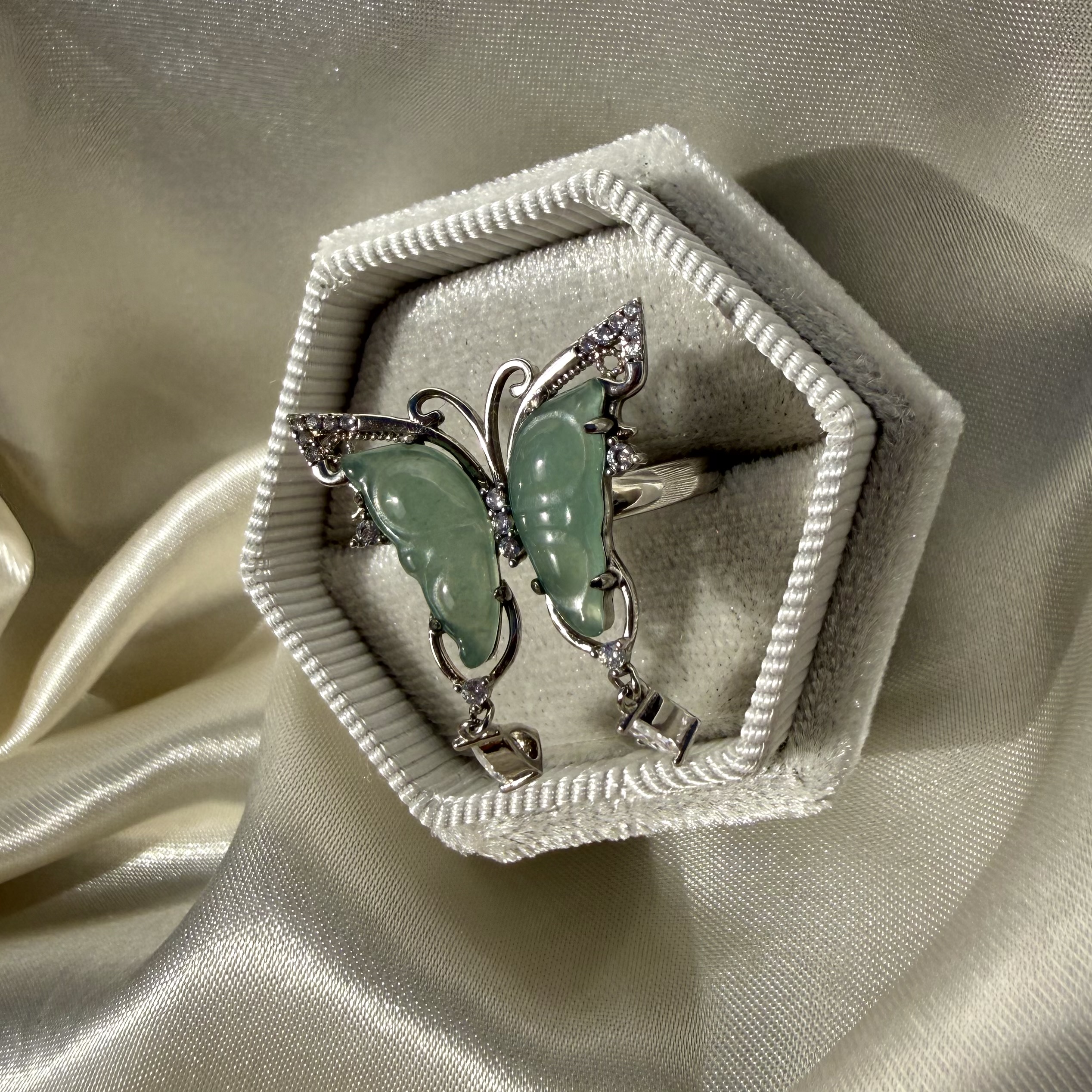 Statement Jade Butterfly Ring - Image 2