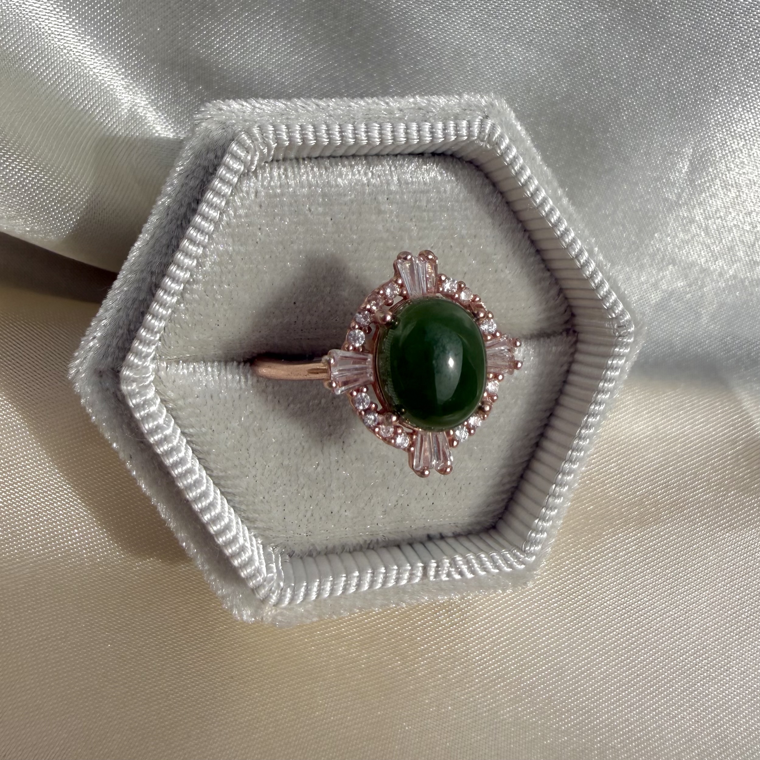 The Queens Jade ring - Rose Gold