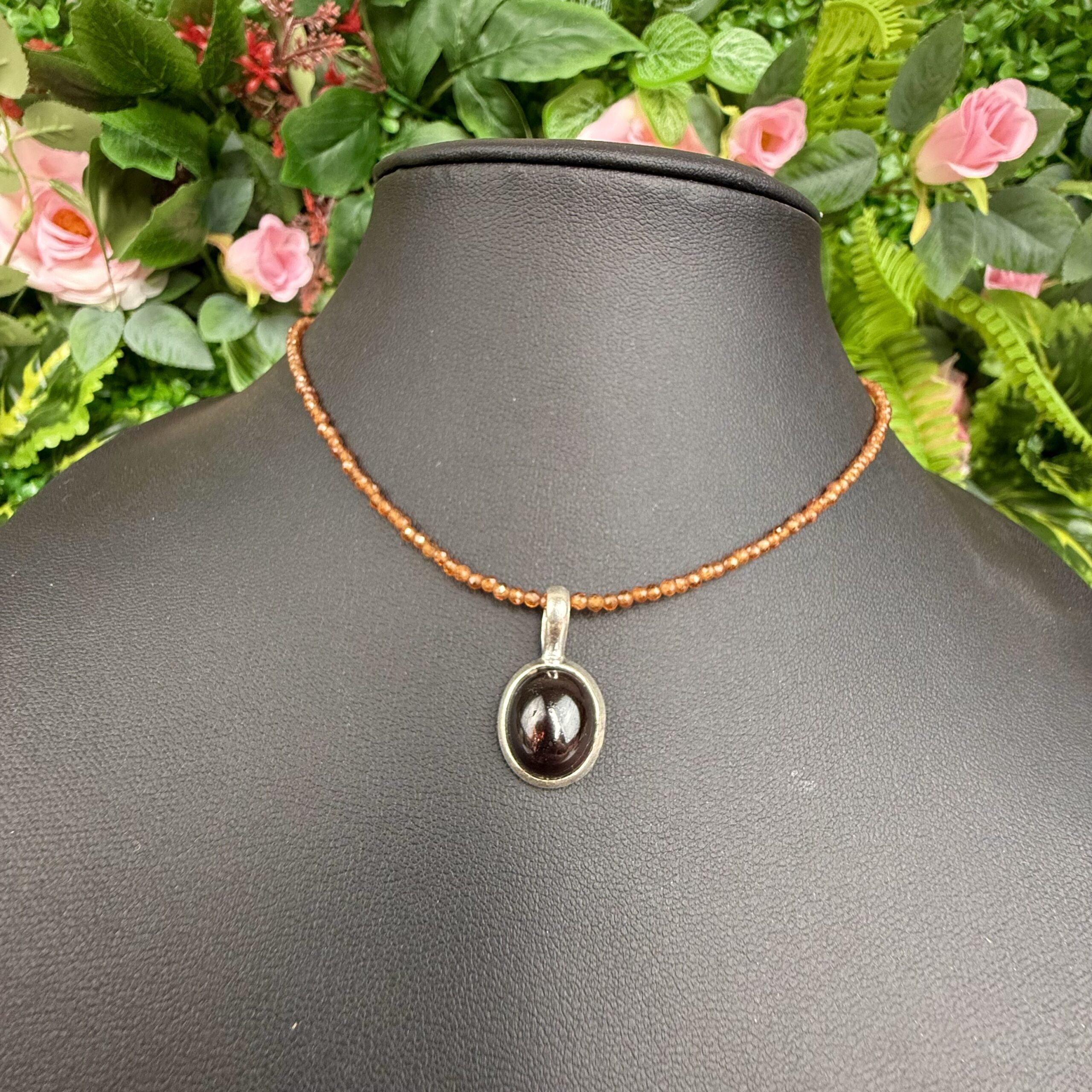 Faceted Spessartite Garnet Crystal Collier - Image 3