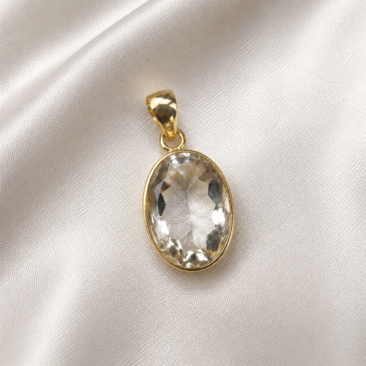 High Quality Clear Quartz Pendant Gold