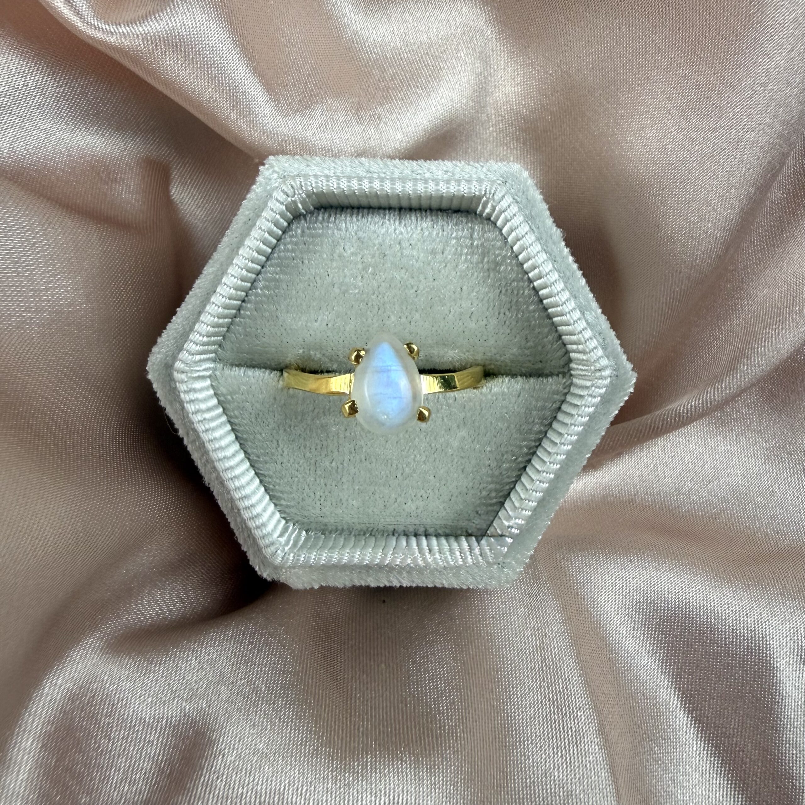 Moonstone Pear Ring Gold