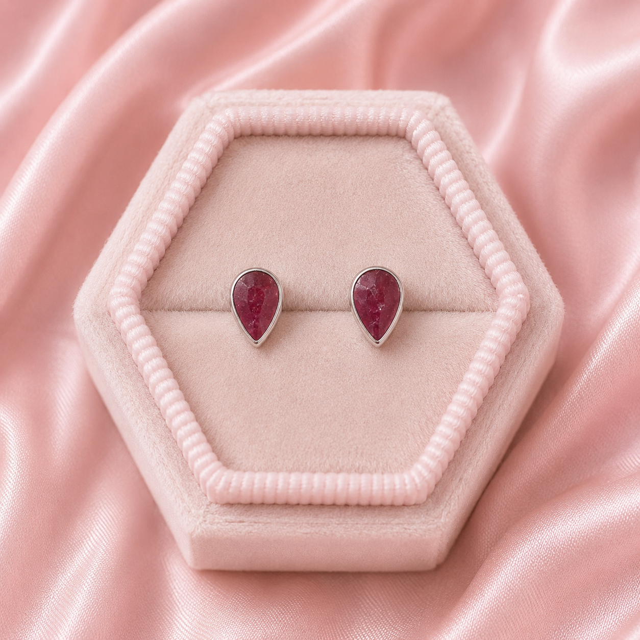 Ruby Pear Earstuds