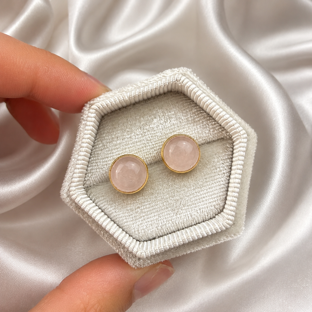 Rose Quartz Earstuds Gold