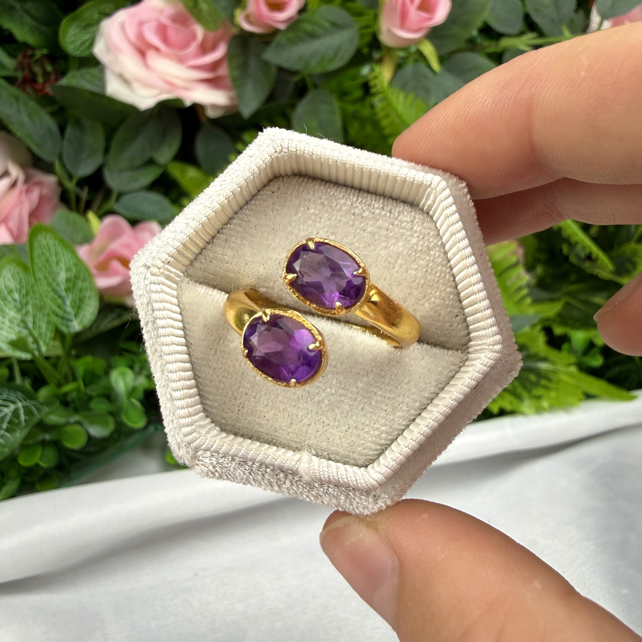 Twisted Crystal Ring Gold - Image 3