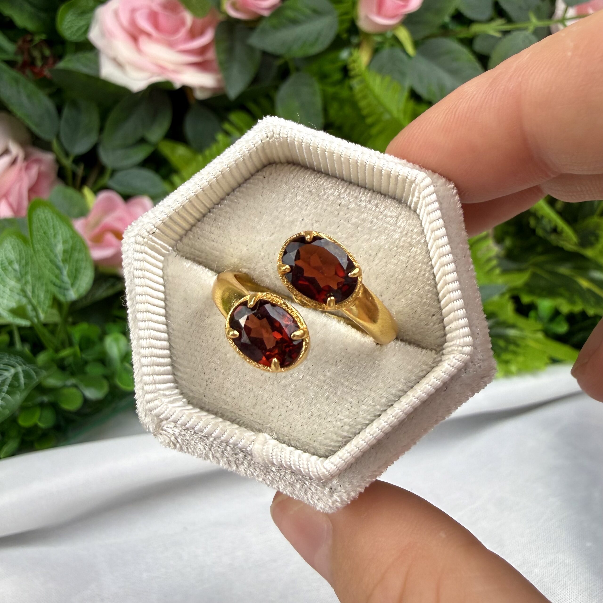 Twisted Crystal Ring Gold - Image 2